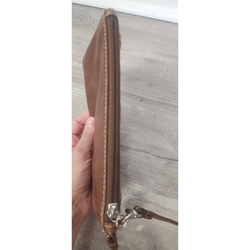 Coach Vintage Brown Tan Leather Bleecker Buckle Flap Wristlet - Picture 4 of 6